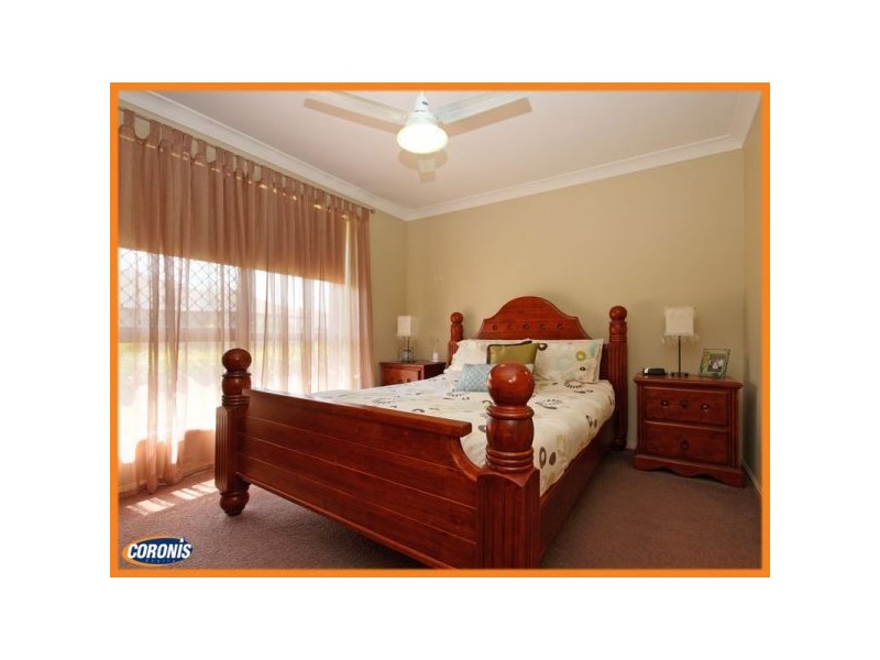 7 Azure Place, Narangba QLD 4504