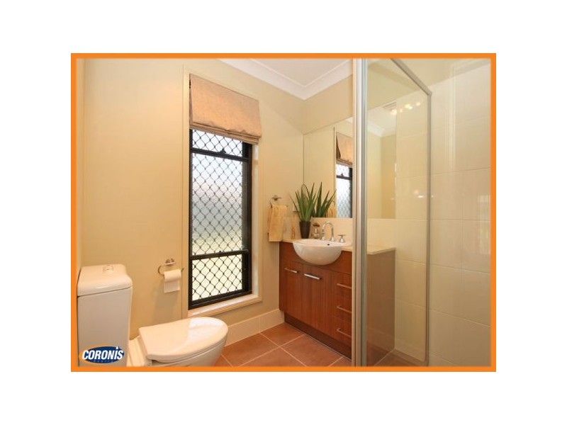 7 Azure Place, Narangba QLD 4504