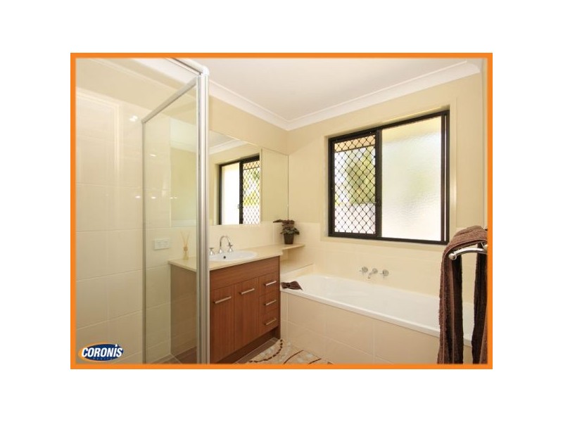 7 Azure Place, Narangba QLD 4504