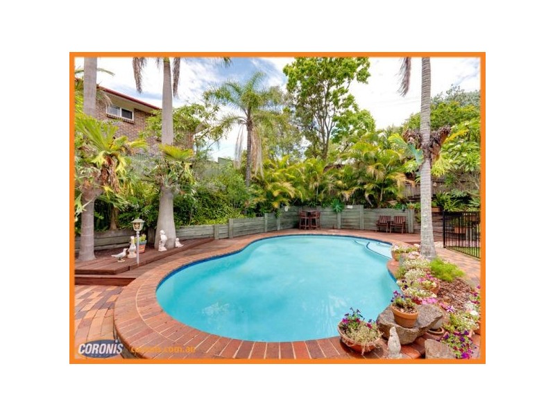 6 Barney Street, Arana Hills QLD 4054