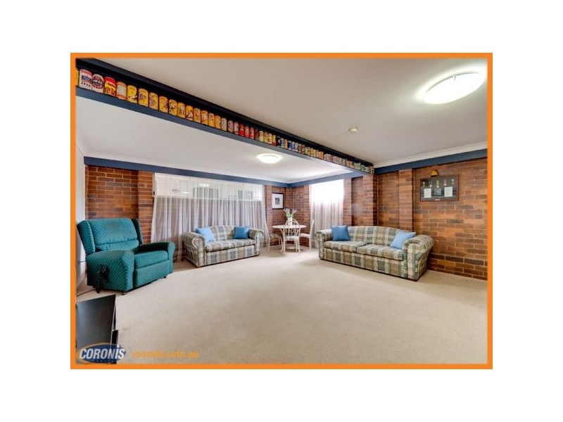 6 Barney Street, Arana Hills QLD 4054