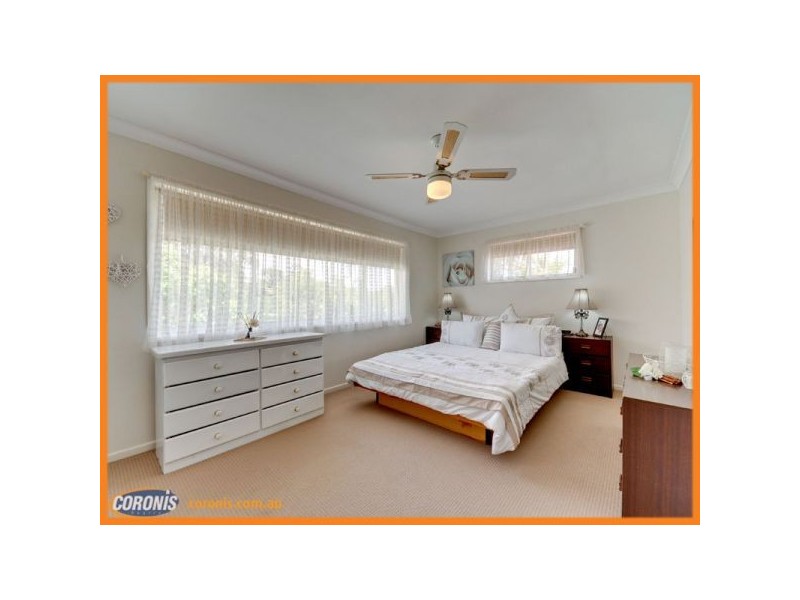 6 Barney Street, Arana Hills QLD 4054