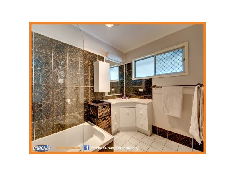 8 Maurice Street, Kallangur QLD 4503