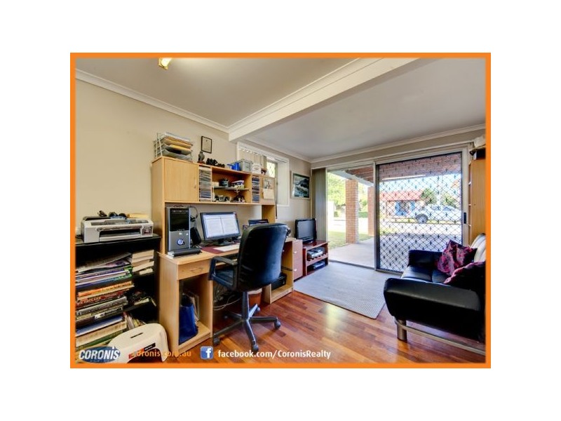 8 Maurice Street, Kallangur QLD 4503