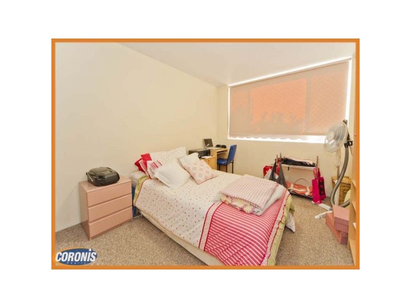 2/53 Clarence Road, Indooroopilly QLD 4068