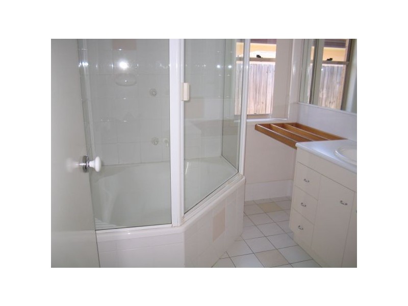 8 Brooke Close, The Gap QLD 4061