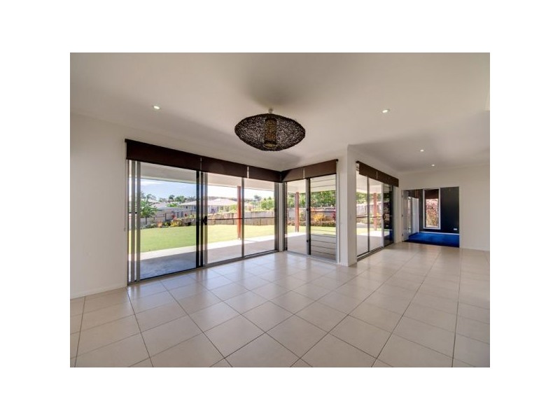 7 Anna Court, Cashmere QLD 4500