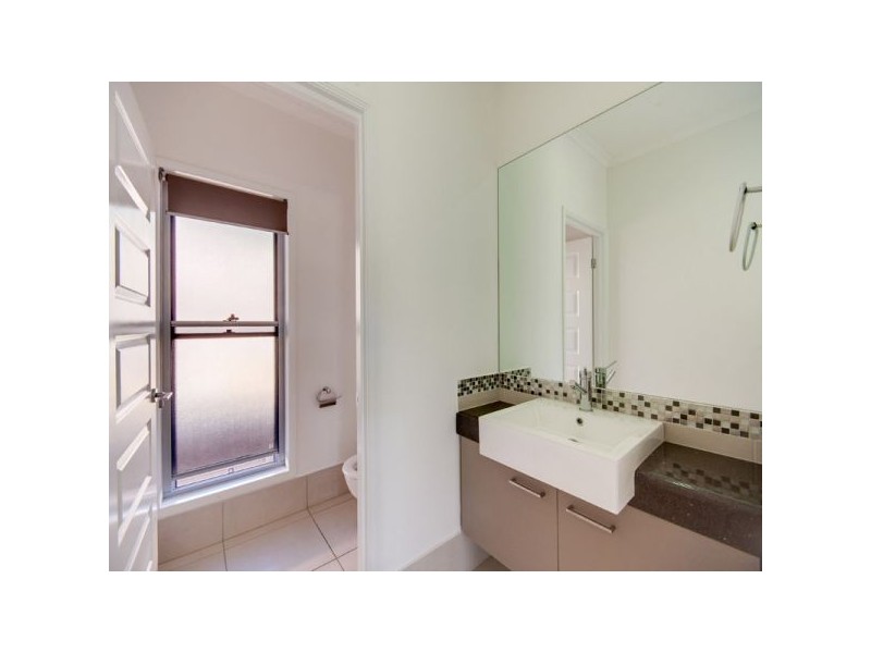 7 Anna Court, Cashmere QLD 4500