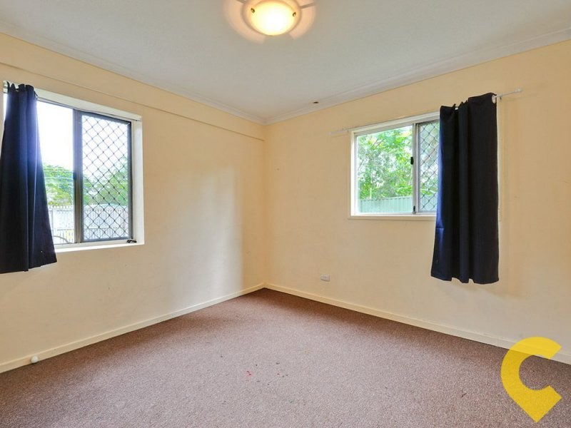 15 Rhoda Street, Loganlea QLD 4131