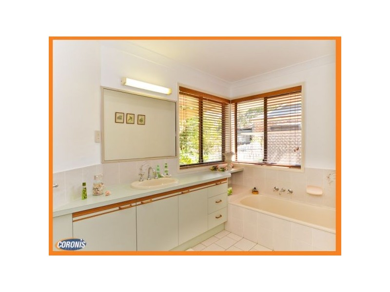 114 Barokee Drive, Tanah Merah QLD 4128