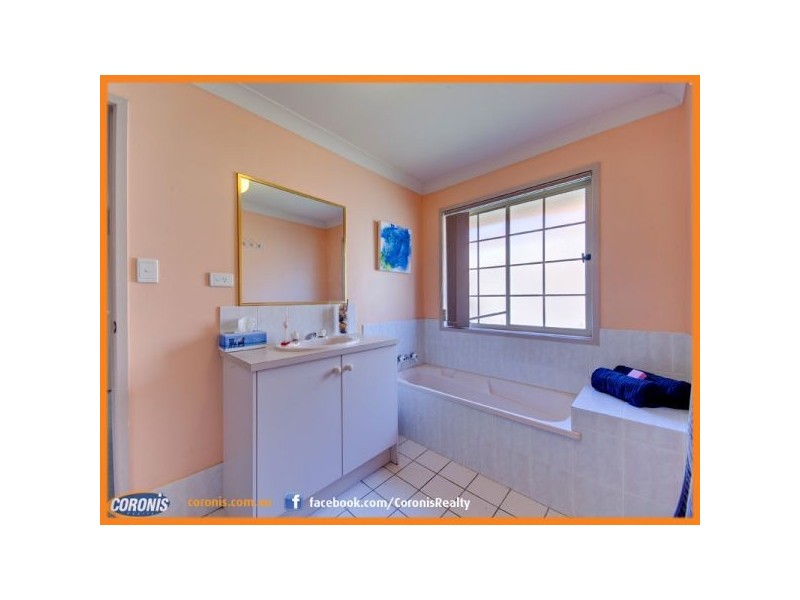 11 Camphor Laurel Close, Fitzgibbon QLD 4018