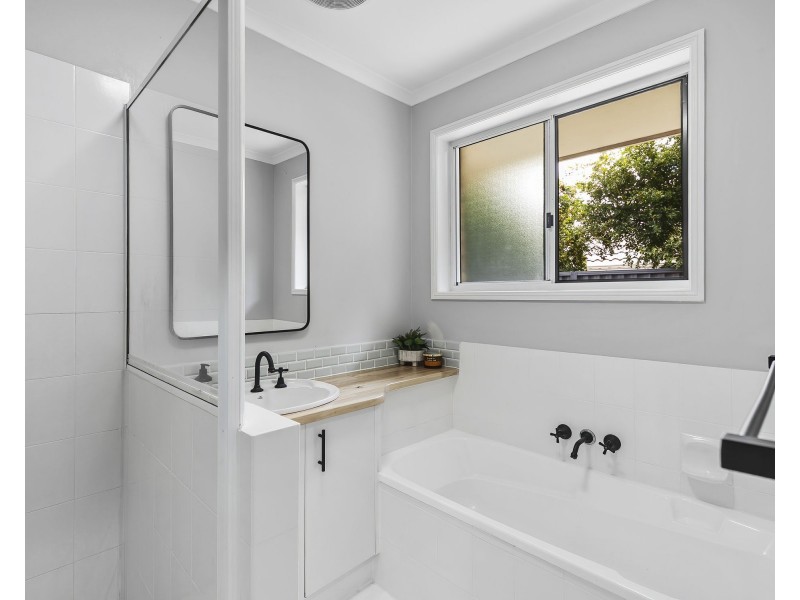 105 Graham Road, Morayfield QLD 4506