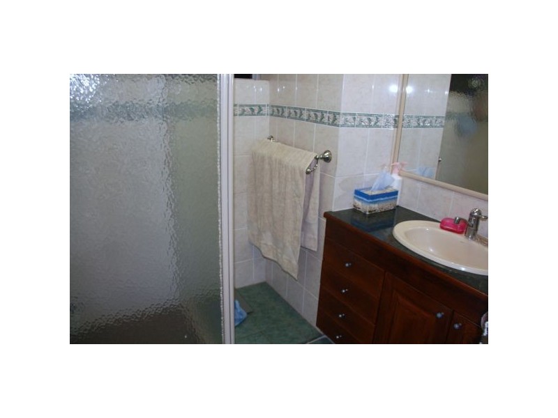 3/220 Cavendish Road, Coorparoo QLD 4151