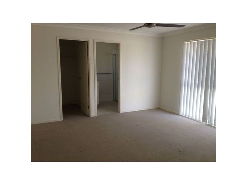 34 Bluejay Circuit, Morayfield QLD 4506