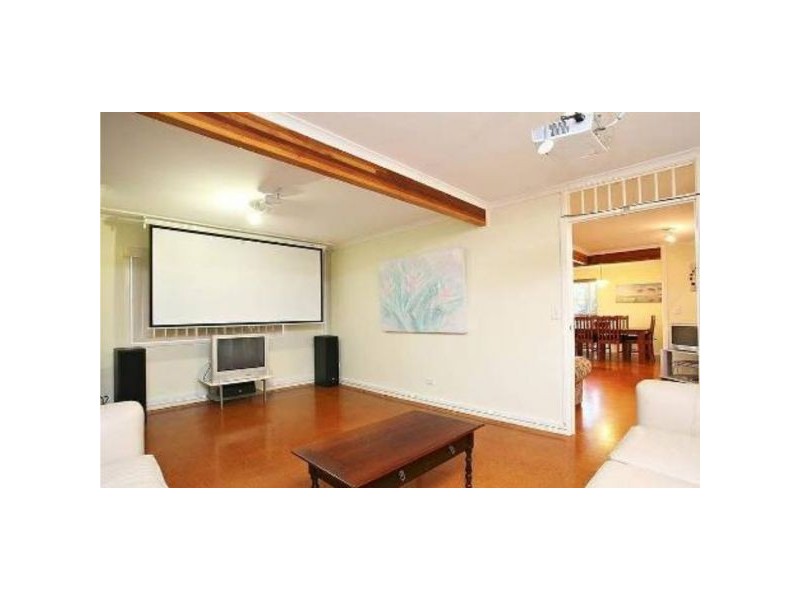 21 Warner Street, Wellington Point QLD 4160