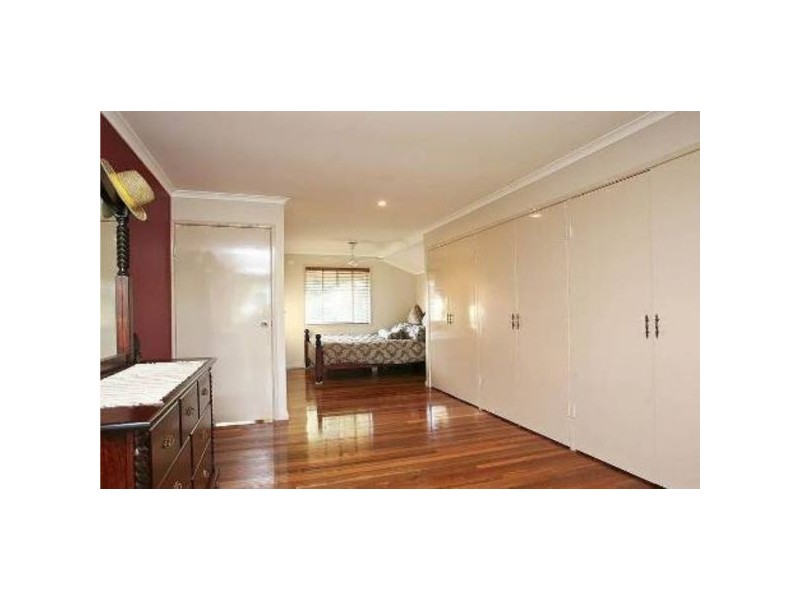 21 Warner Street, Wellington Point QLD 4160