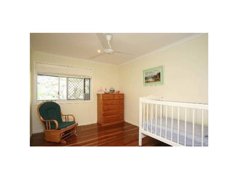 21 Warner Street, Wellington Point QLD 4160