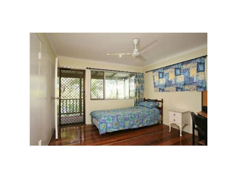 21 Warner Street, Wellington Point QLD 4160