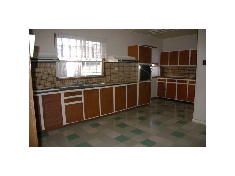 88 Cambridge Street, Carina QLD 4152