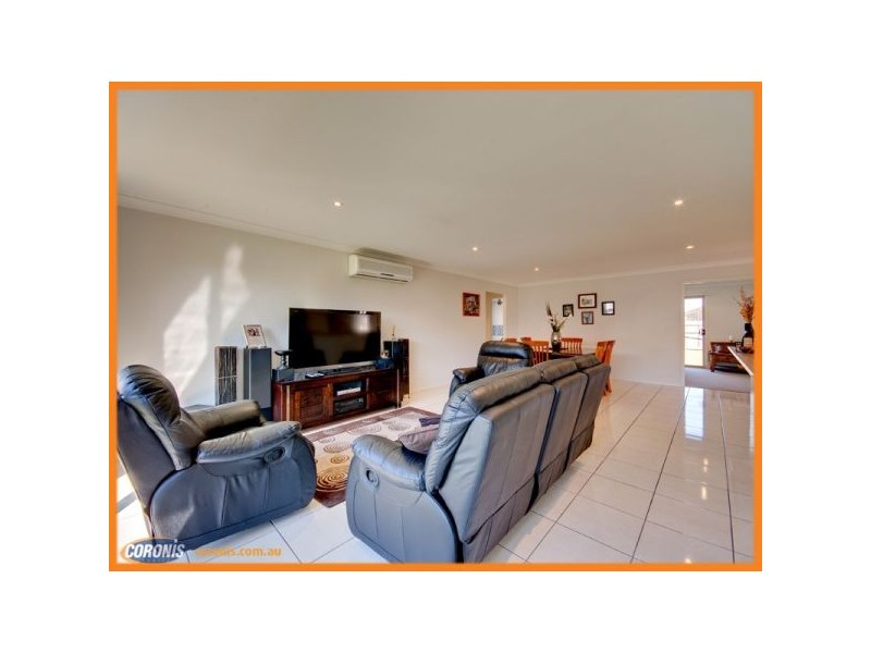 27 Gecko Place, Ningi QLD 4511