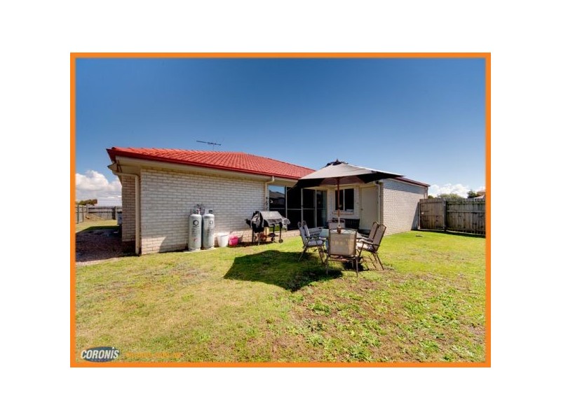 27 Gecko Place, Ningi QLD 4511
