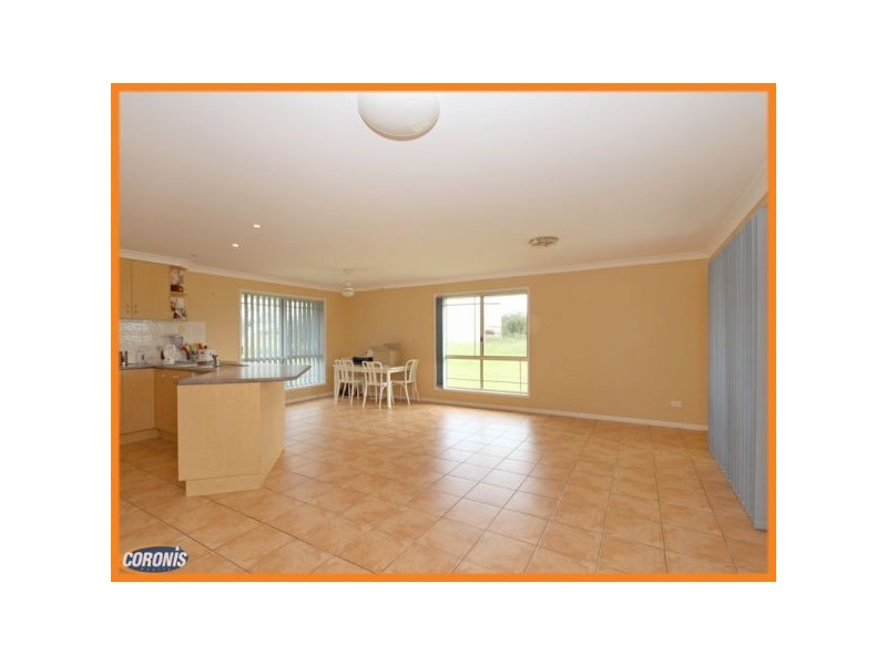 18 Sammor Drive, Elimbah QLD 4516