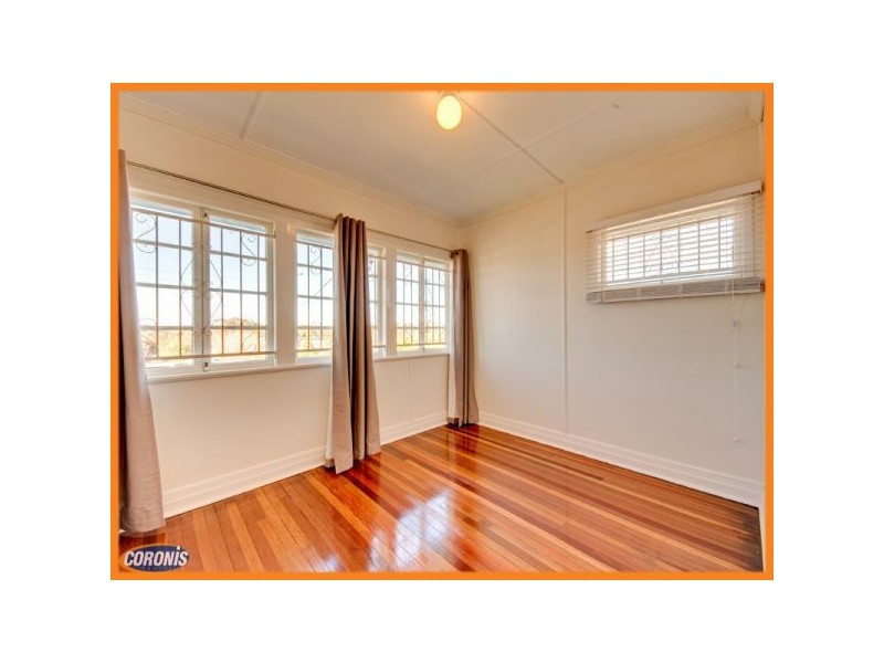 160 Edinburgh Castle Rd, Wavell Heights QLD 4012