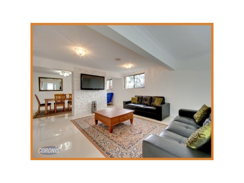 8 Chateau Street, Carseldine QLD 4034