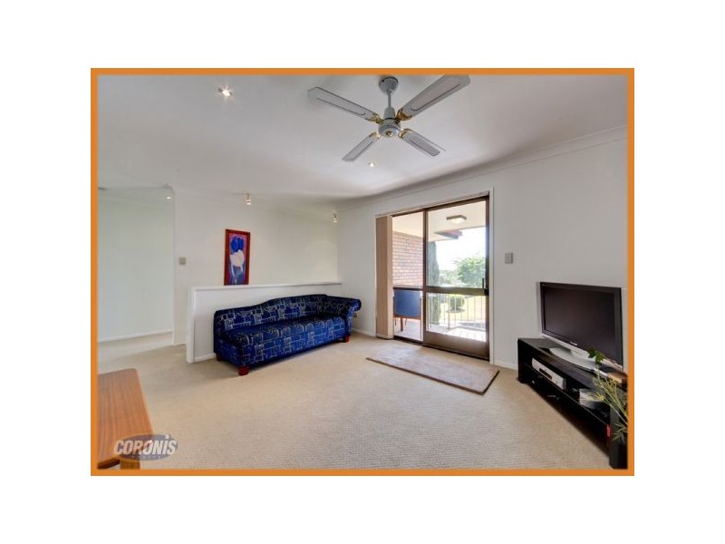 8 Chateau Street, Carseldine QLD 4034
