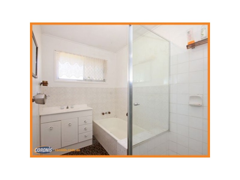 52 Carwell Avenue, Petrie QLD 4502