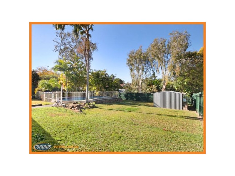 52 Carwell Avenue, Petrie QLD 4502