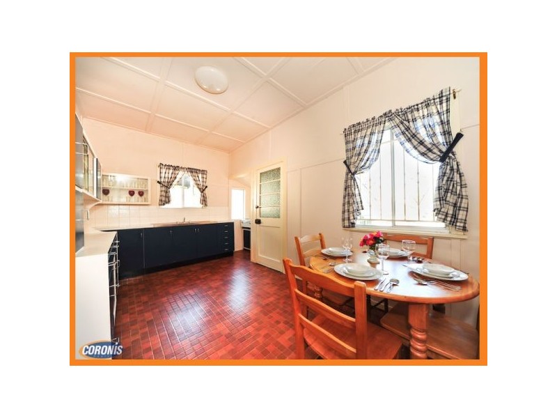 4 Crescent Ave, Enoggera QLD 4051