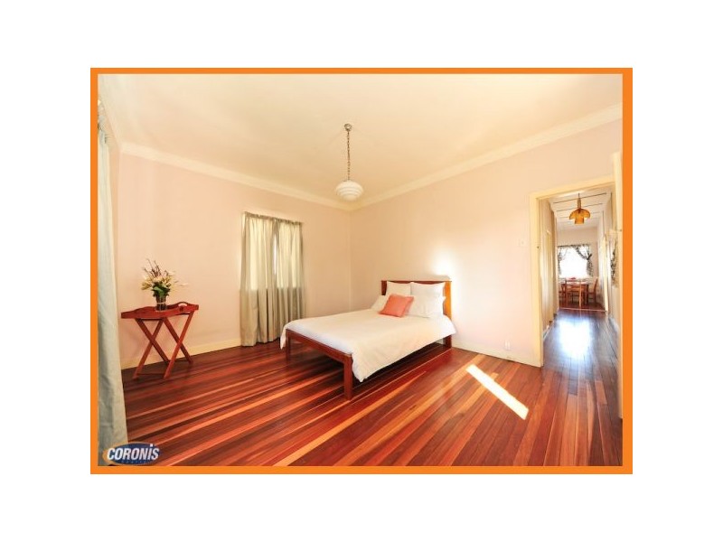 4 Crescent Ave, Enoggera QLD 4051