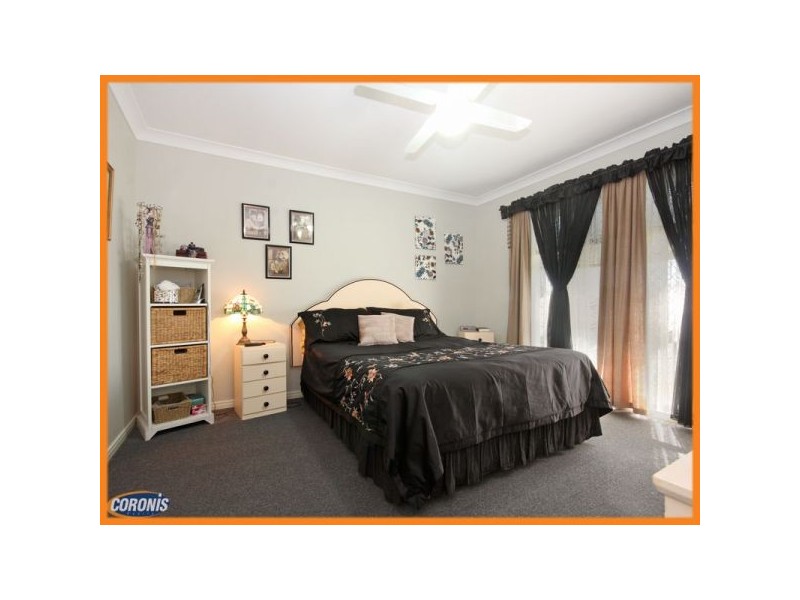 3 Glenveagh Place, Kallangur QLD 4503