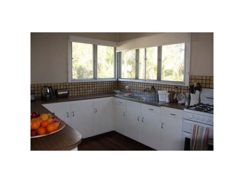 31 Royds Street, Carina QLD 4152