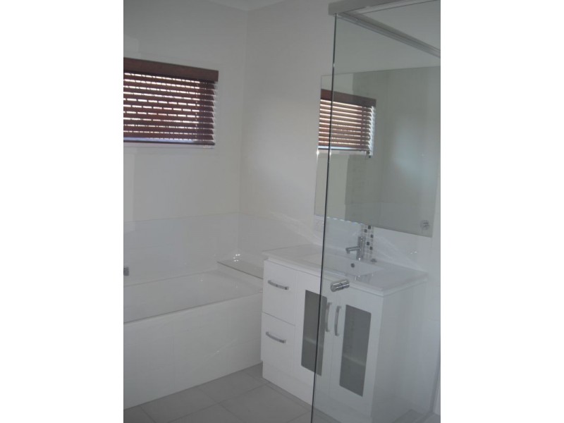 14 Pressland Street, Carseldine QLD 4034