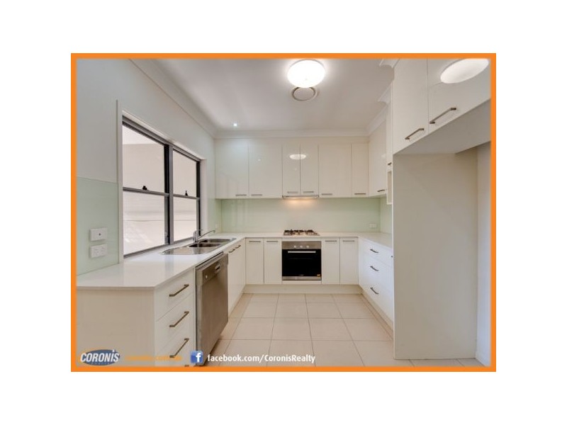 2/20 Balowrie Street, Hamilton QLD 4007