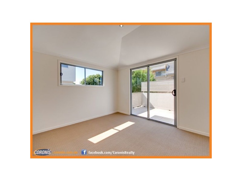 2/20 Balowrie Street, Hamilton QLD 4007