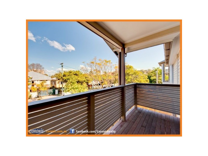 2/20 Balowrie Street, Hamilton QLD 4007