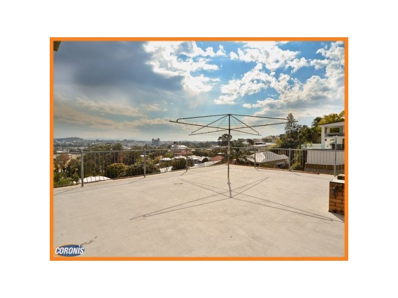 42 Toorak Road, Hamilton QLD 4007