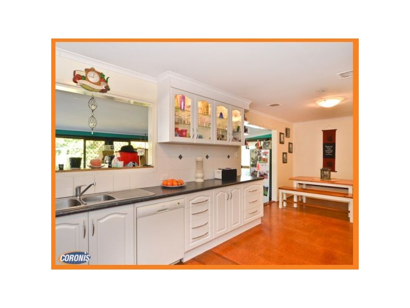 5 Bindo Place, Manly West QLD 4179