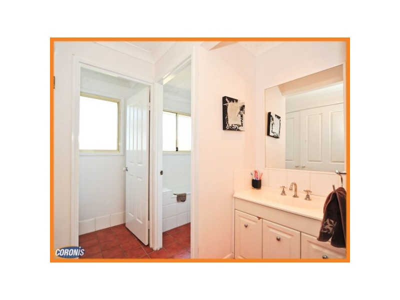 304 Hemmant-Tingalpa, Hemmant QLD 4174