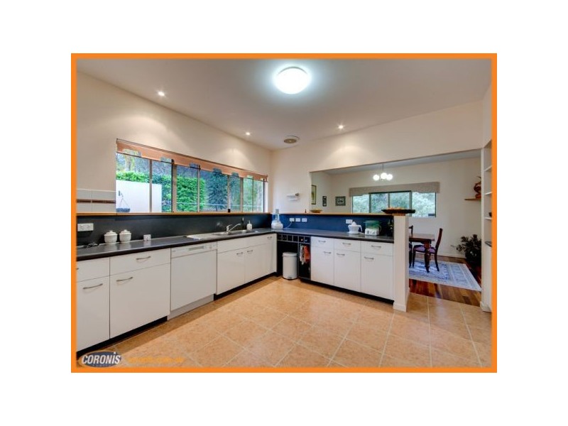 5 Liuda Ct, Samford Valley QLD 4520