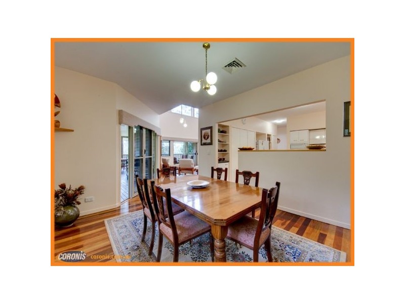 5 Liuda Ct, Samford Valley QLD 4520
