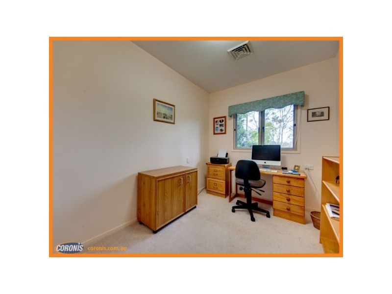 5 Liuda Ct, Samford Valley QLD 4520