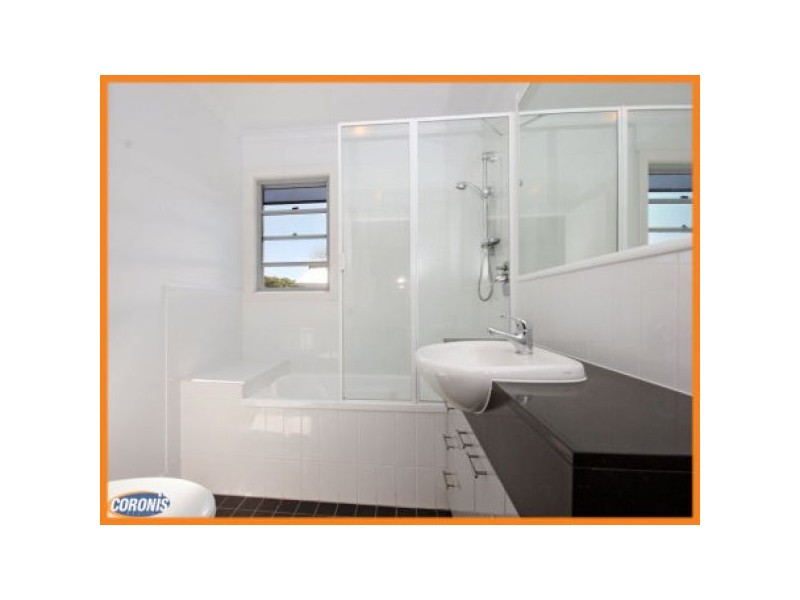 1/126 Turner Street, Scarborough QLD 4020