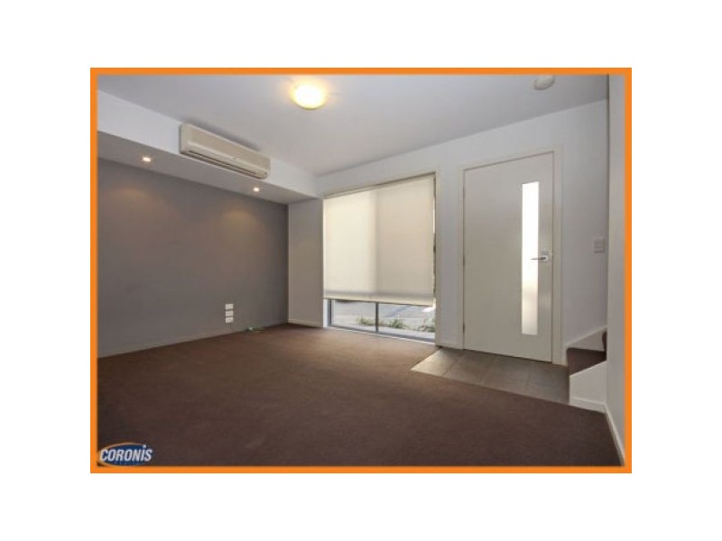 1/126 Turner Street, Scarborough QLD 4020