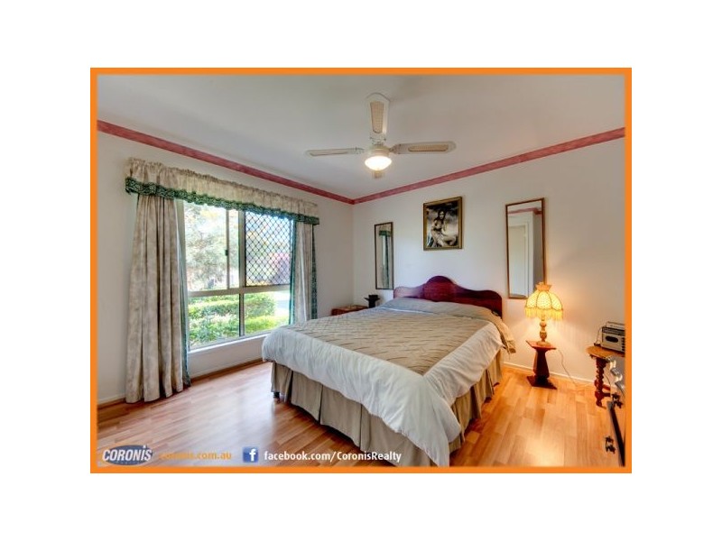 90 Cambridge Crescent, Fitzgibbon QLD 4018