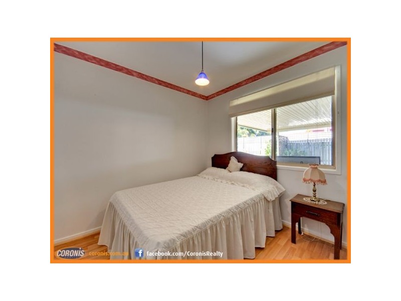 90 Cambridge Crescent, Fitzgibbon QLD 4018