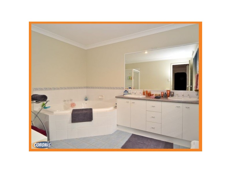 29 Pasture Place, Mount Nathan QLD 4211